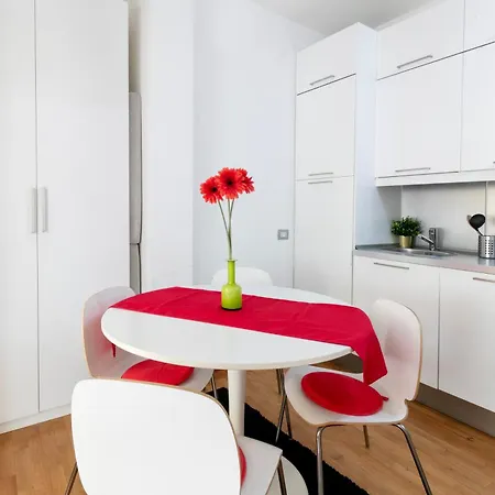 15 Minuti Dal Duomo - Con Intimo Patio Esterno Apartment *
