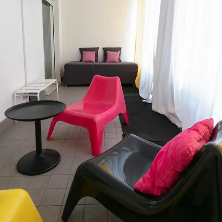 15 Minuti Dal Duomo - Con Intimo Patio Esterno * Milan